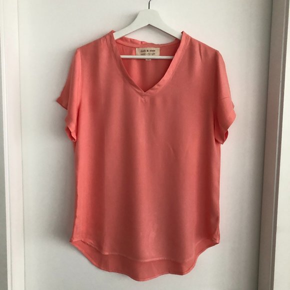 Anthropologie | Cloth & Stone V Neck Tee in Salmon Pink - Picture 4 of 7